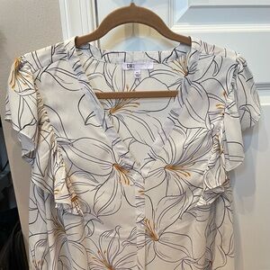 Women’s DR2 white print top size XXL